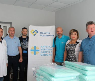 8_2019_vybavení do nemocnice_Charita Mariupol
